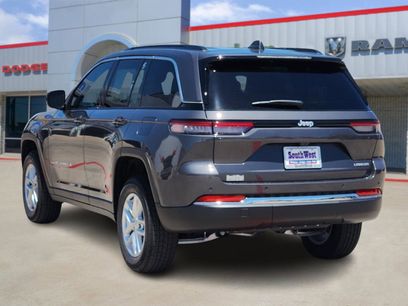 New 2025 Jeep Grand Cherokee Laredo X