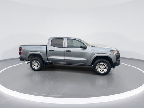Used 2023 Chevrolet Colorado W/T image 10