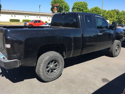 Used 2010 Chevrolet Silverado 1500 LT w/ Power Pack Plus AWD/4WD image 7