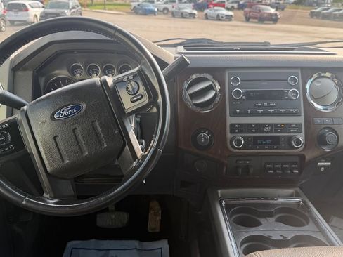 Used 2012 Ford F250 Lariat w/ Lariat Interior Pkg AWD/4WD image 18