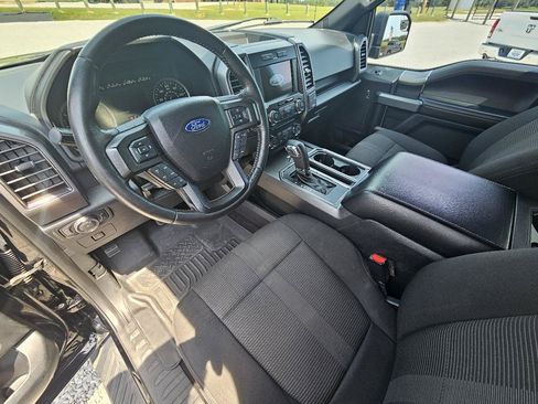 Used 2017 Ford F150 XLT w/ Equipment Group 302A Luxury AWD/4WD image 16
