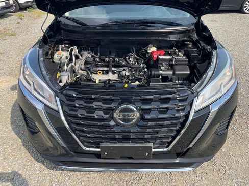 Used 2021 Nissan Kicks SV FWD image 24