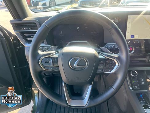 Used 2025 Lexus GX 550 w/ Accessory Package (2T) AWD/4WD image 25