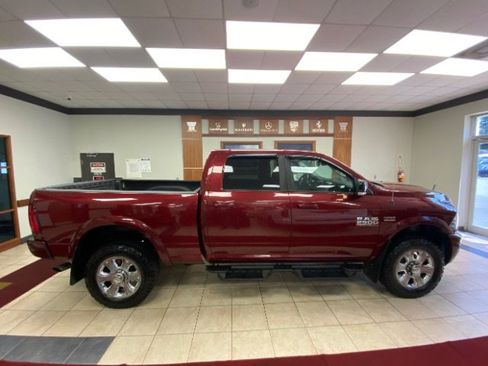 Used 2018 RAM 2500 Big Horn w/ Sport Appearance Group AWD/4WD image 4