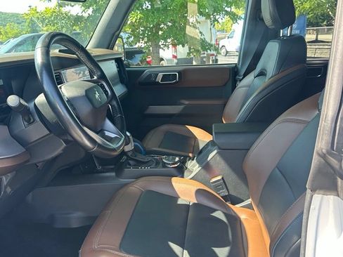 Used 2022 Ford Bronco Outer Banks AWD/4WD image 14