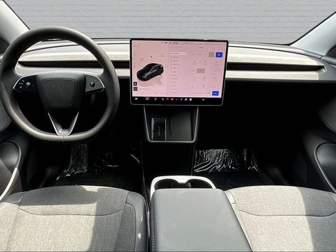 Used 2026 Tesla Model Y 2WD image 7