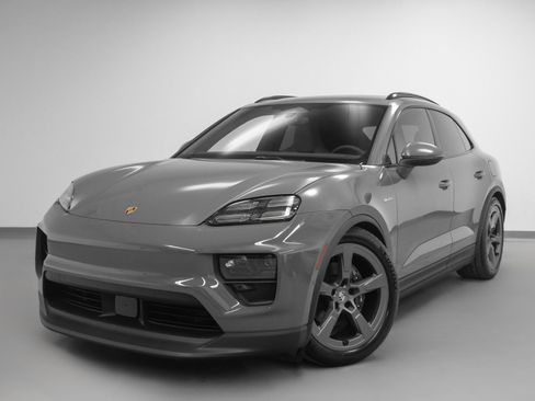 Used 2025 Porsche Macan Electric image 1