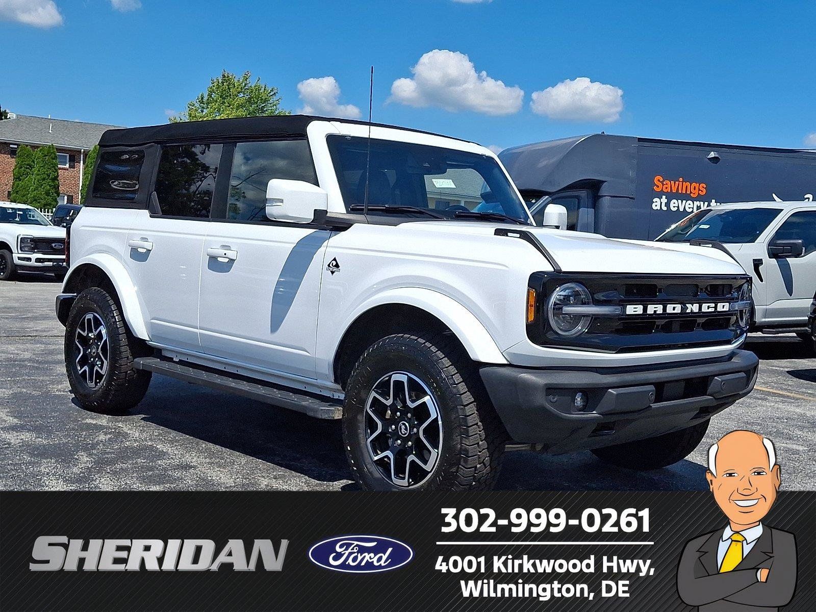 Certified 2023 Ford Bronco Outer Banks AWD/4WD image 1