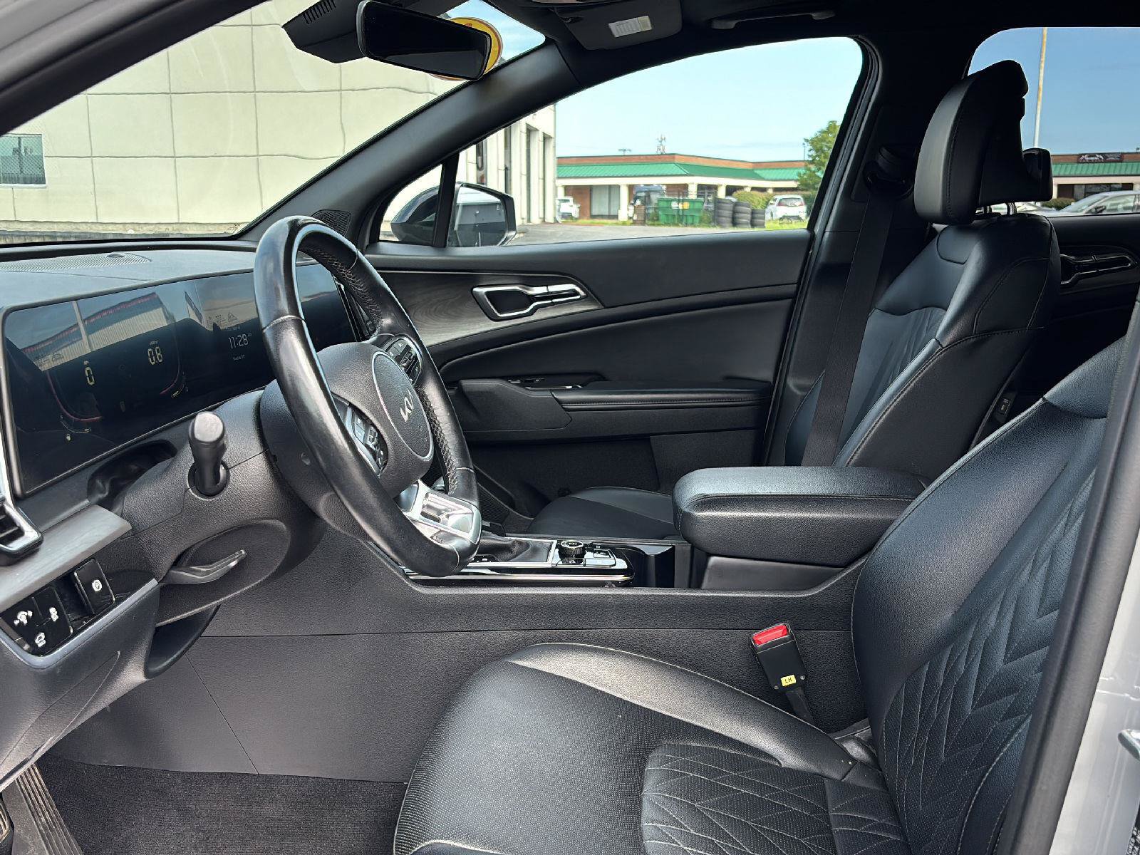 Used 2023 Kia Sportage X-Line w/ X-Line Premium Package AWD/4WD image 12