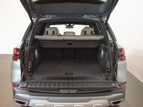 Used 2025 BMW X5 xDrive40i w/ Climate Comfort Package AWD/4WD image 26