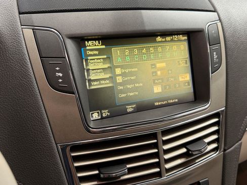 Used 2010 Lincoln MKT 2WD image 23