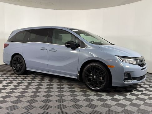 Used 2025 Honda Odyssey Sport-L image 6