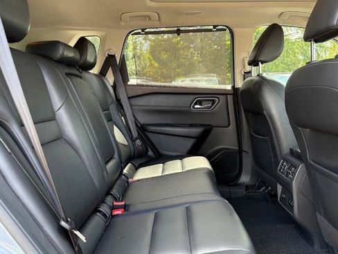 Certified 2021 Nissan Rogue SL w/ Premium Package FWD image 22
