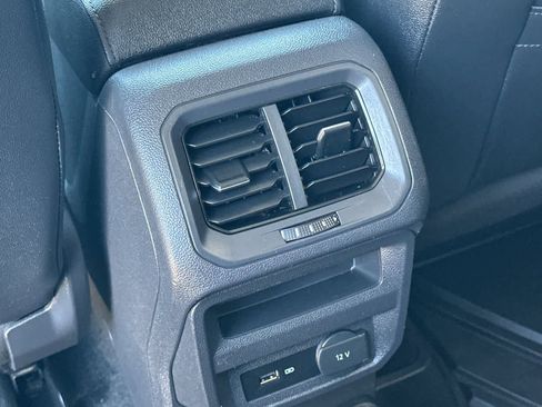 Used 2020 Volkswagen Tiguan SE image 15