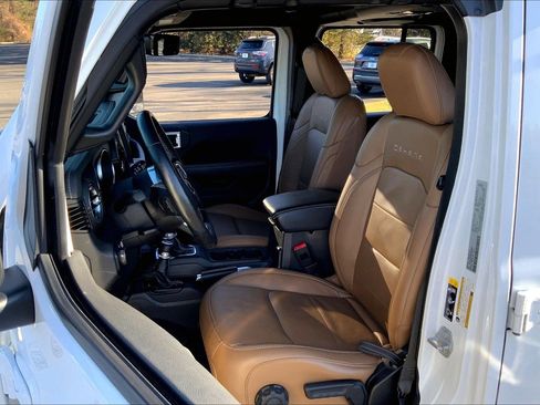 Certified 2021 Jeep Wrangler Unlimited Sahara w/ Dual Top Group image 8