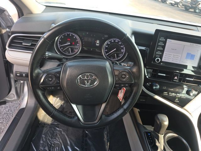 Used 2024 Toyota Camry SE AWD/4WD image 17