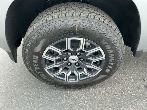 New 2026 Chevrolet Colorado Z71 w/ Z71 Convenience Package 2 AWD/4WD image 11