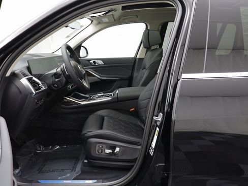 New 2026 BMW X7 xDrive40i w/ Executive Package image 5