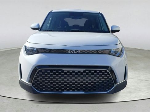 Used 2023 Kia Soul EX image 2
