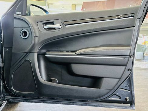 Used 2022 Chrysler 300 S RWD image 32