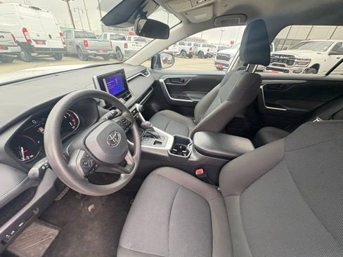 Used 2024 Toyota RAV4 LE AWD/4WD image 16