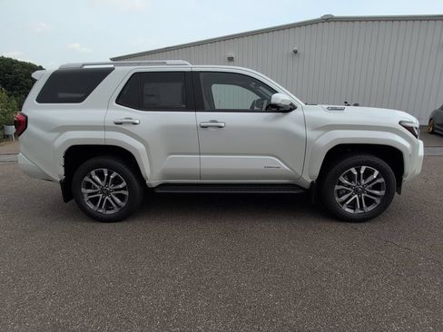 Used 2026 Toyota 4Runner Limited AWD/4WD image 8