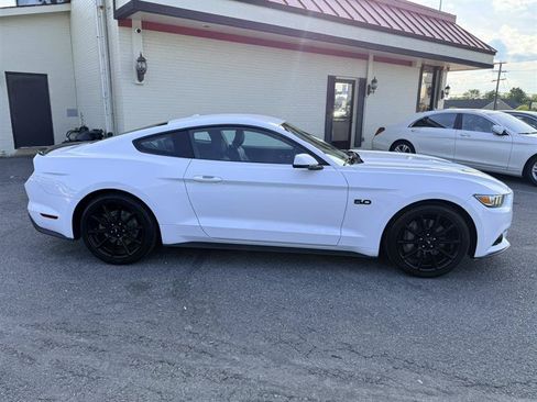 Used 2016 Ford Mustang GT Premium w/ Equipment Group 401A RWD image 4