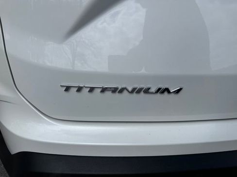 Certified 2022 Ford Edge Titanium AWD/4WD image 23