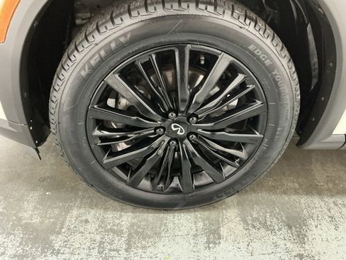 Used 2023 INFINITI QX60 Sensory image 12