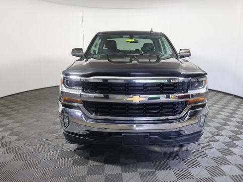Used 2018 Chevrolet Silverado 1500 LT w/ All Star Edition RWD image 2
