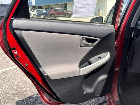 Used 2015 Toyota Prius Two image 15