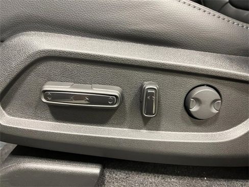 New 2025 Honda Pilot Touring image 14