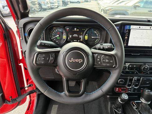 Used 2025 Jeep Wrangler Unlimited Rubicon 4xe w/ Safety Group AWD/4WD image 22