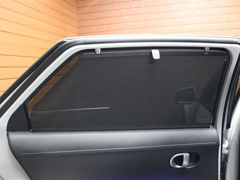 Used 2023 Hyundai Ioniq 5 Limited image 20