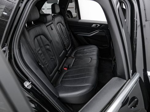 Used 2022 BMW X5 xDrive40i w/ Parking Assistance Package image 32