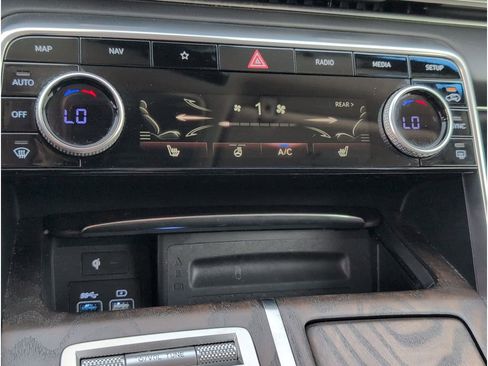 Used 2024 Genesis GV80 2.5T image 16