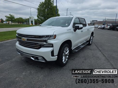 Used 2019 Chevrolet Silverado 1500 High Country w/ Technology Package AWD/4WD image 1
