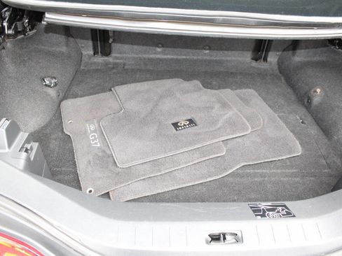 Used 2012 INFINITI G37 Sport w/ Premium Pkg image 26