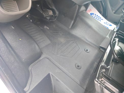 Used 2023 Ford Transit 250 Low Roof AWD w/ Exterior Upgrade Package image 10