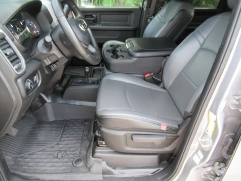 Certified 2024 RAM 3500 Tradesman w/ Chrome Appearance Group AWD/4WD image 18