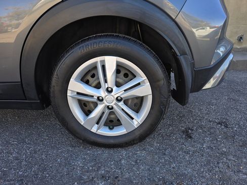 Used 2021 Nissan Kicks S image 30