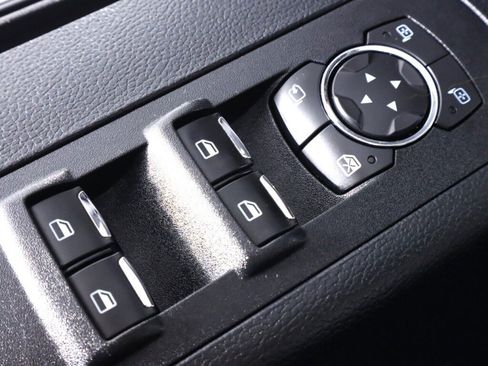 Used 2019 Ford F150 Lariat w/ Equipment Group 502A Luxury image 38