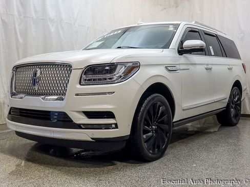 Used 2020 Lincoln Navigator Reserve w/ Equipment Group 208A Reserve image 2