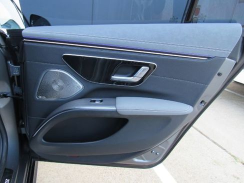 Used 2023 Mercedes-Benz EQS 580 4MATIC image 26