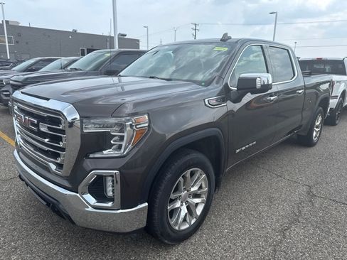 Used 2019 GMC Sierra 1500 SLT w/ SLT Convenience Package AWD/4WD image 18