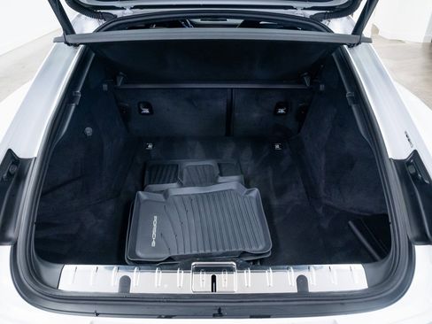 Used 2019 Porsche Panamera Turbo image 8