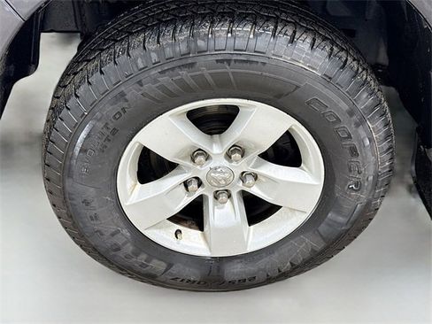 Used 2017 RAM 1500 Express image 27