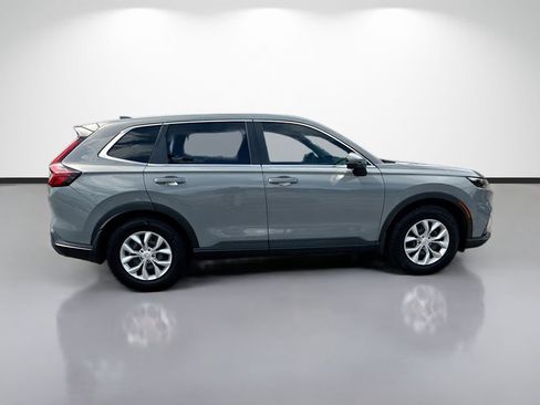 Used 2023 Honda CR-V LX image 2