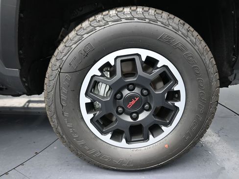 New 2026 Toyota Tacoma TRD Off-Road AWD/4WD image 5