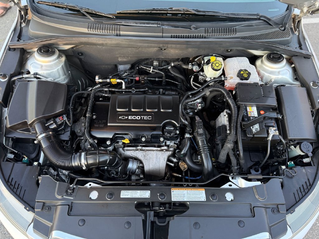 Used 2014 Chevrolet Cruze LTZ FWD image 10